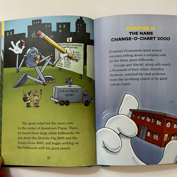 Captain Underpants Book Bundle - Picture 5 of 16